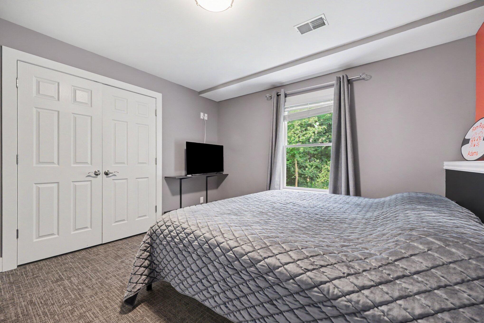 330 Glenwoods Court NE Rockford MI 49341