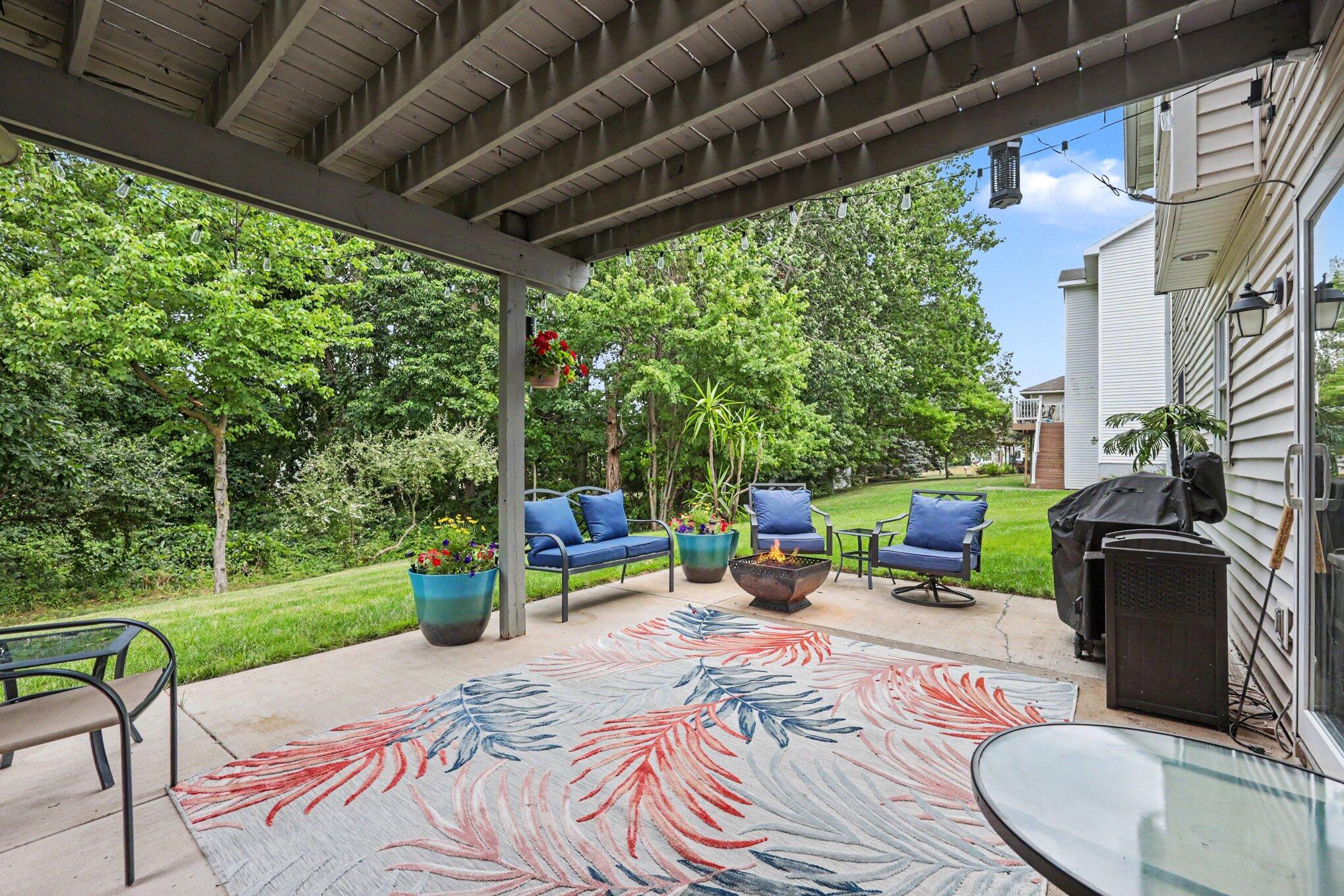 330 Glenwoods Court NE Rockford MI 49341