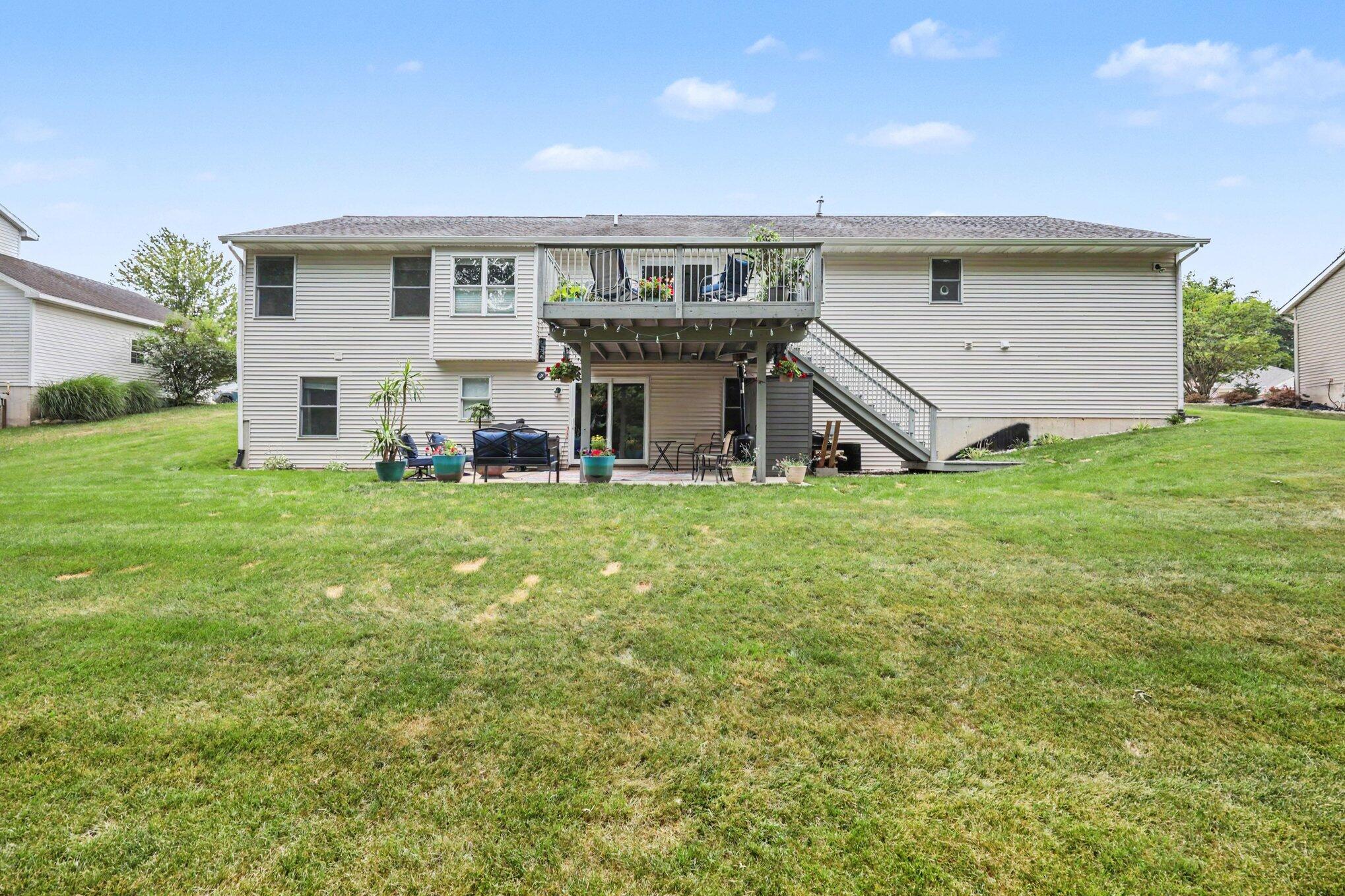 330 Glenwoods Court NE Rockford MI 49341