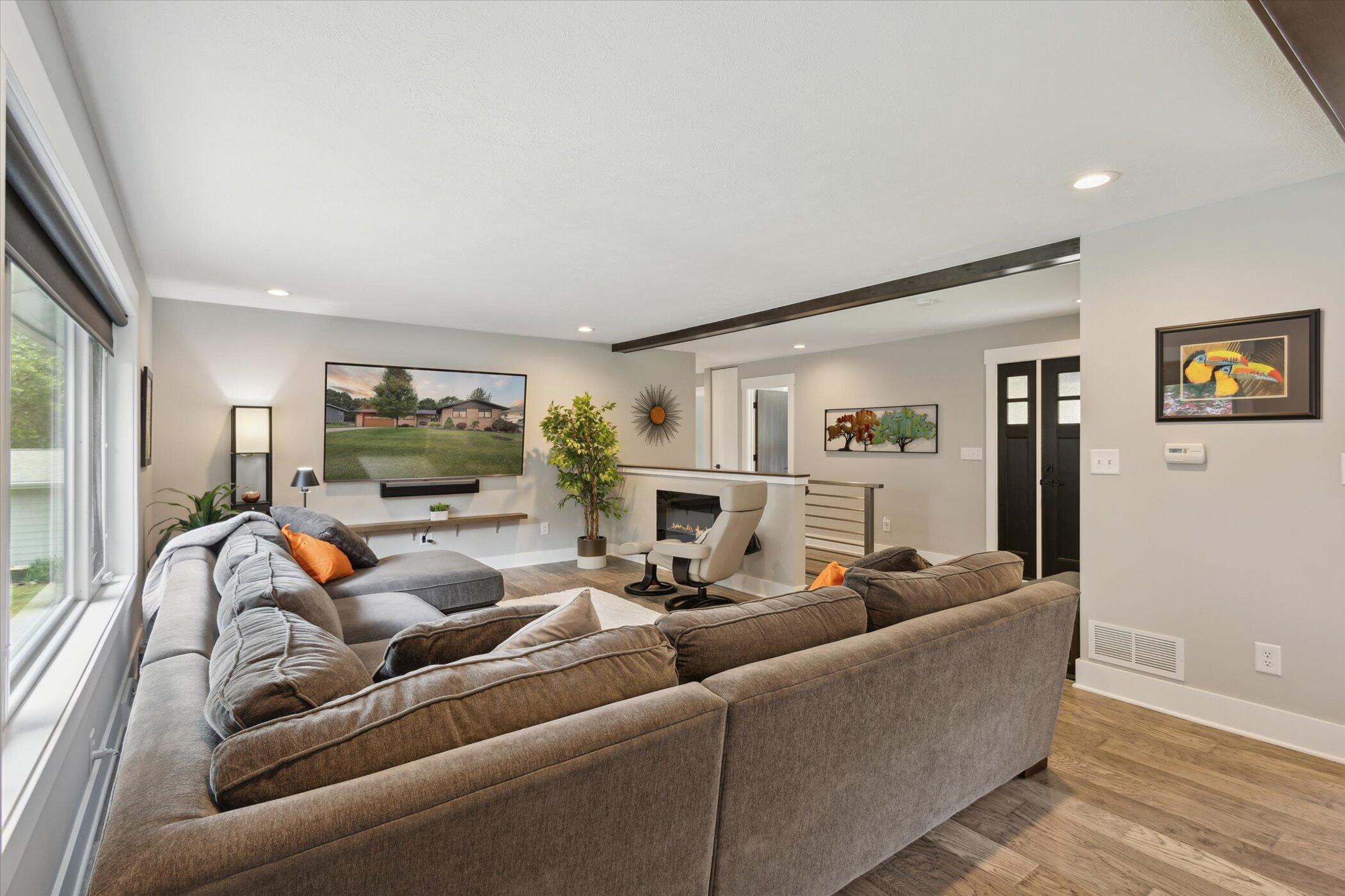 3801 Keeweenaw Drive NE Grand Rapids MI 49525