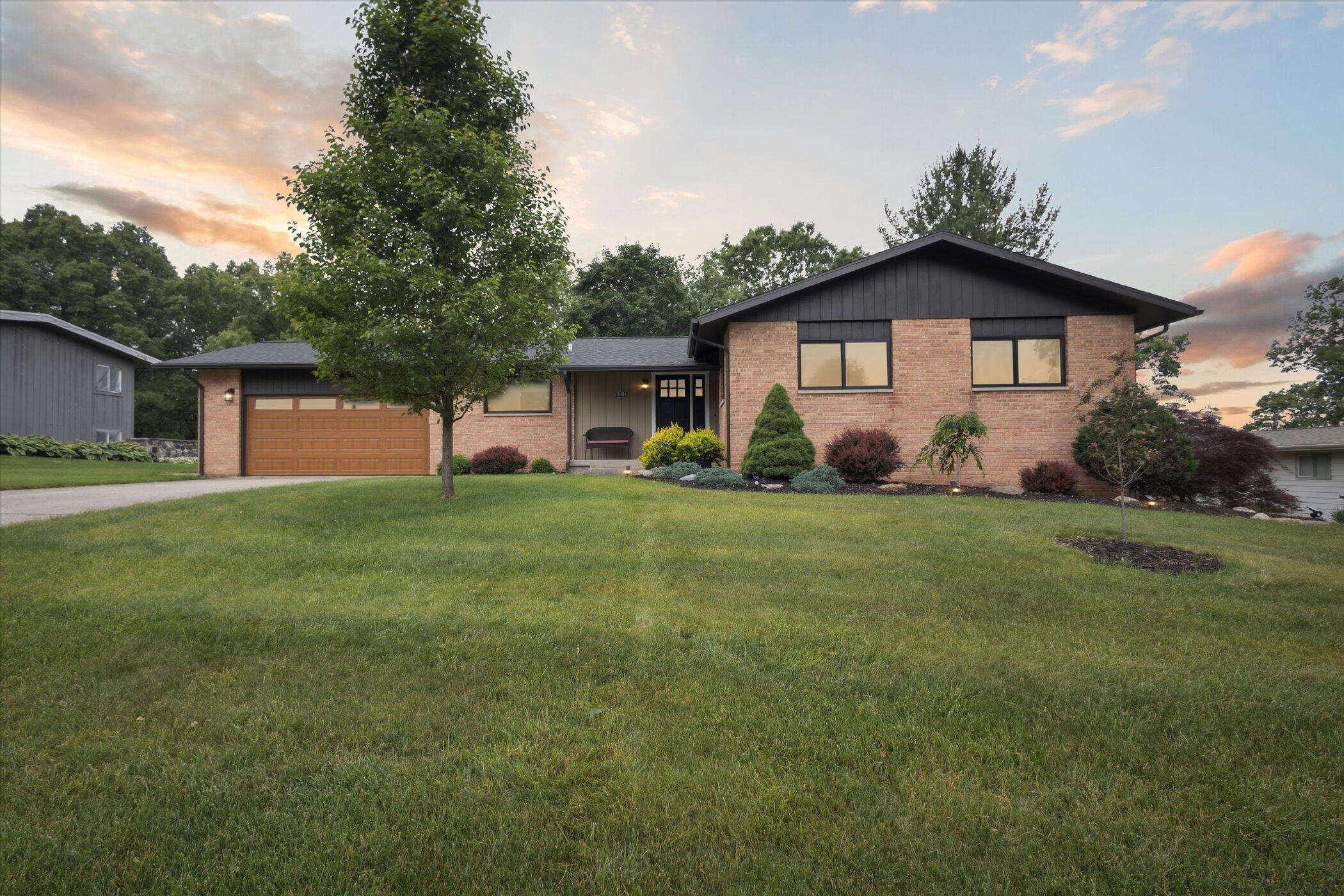 3801 Keeweenaw Drive NE Grand Rapids MI 49525