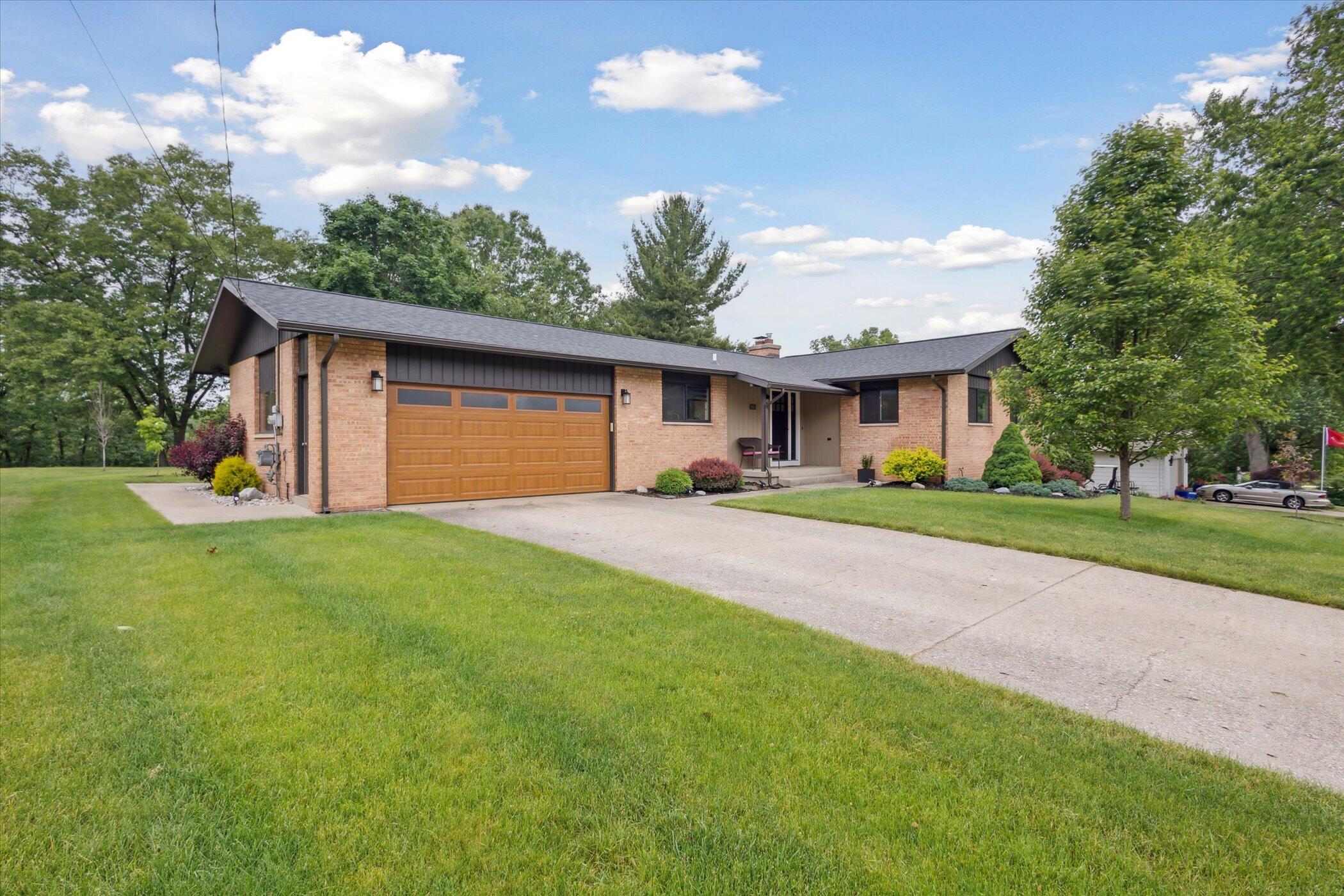 3801 Keeweenaw Drive NE Grand Rapids MI 49525