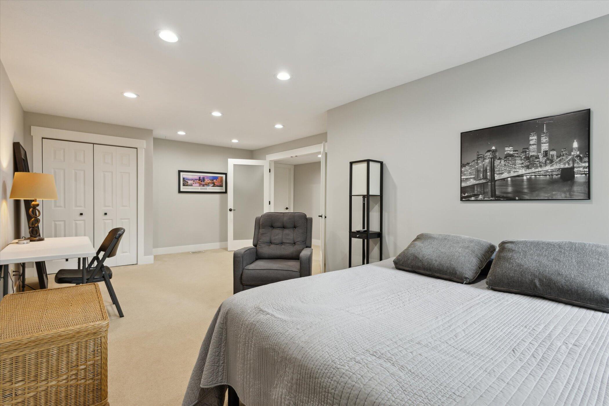 3801 Keeweenaw Drive NE Grand Rapids MI 49525