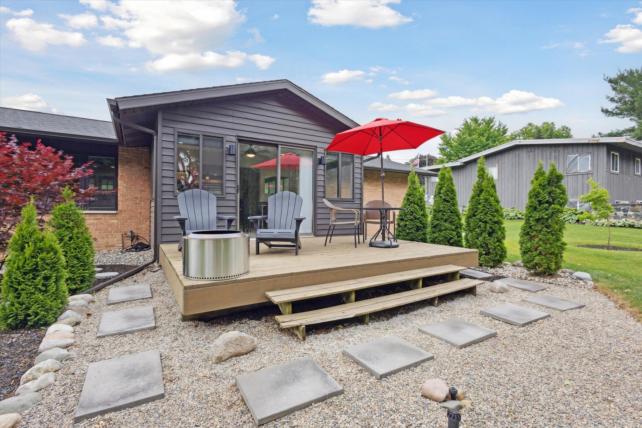 3801 Keeweenaw Drive NE Grand Rapids MI 49525