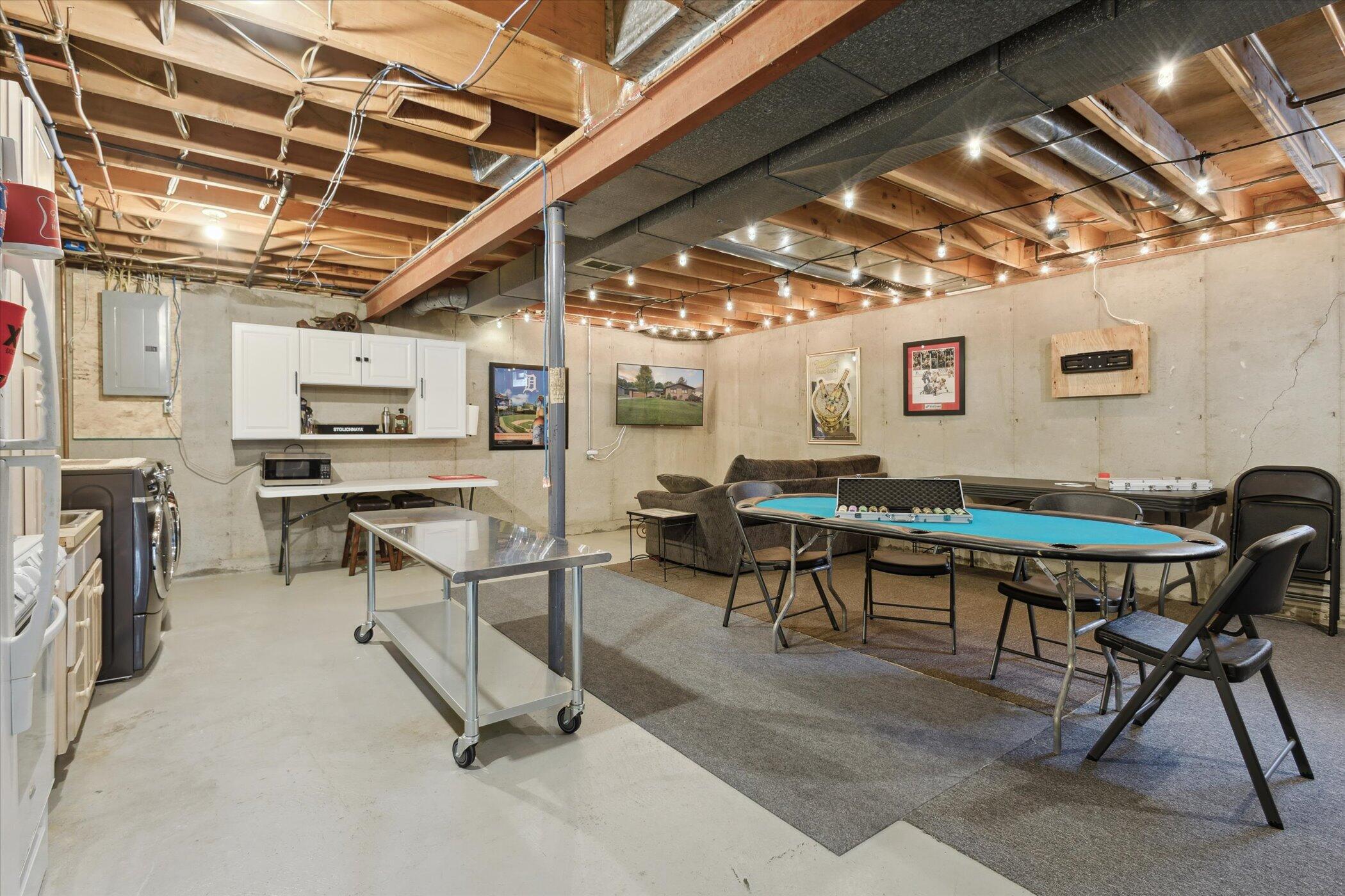 3801 Keeweenaw Drive NE Grand Rapids MI 49525