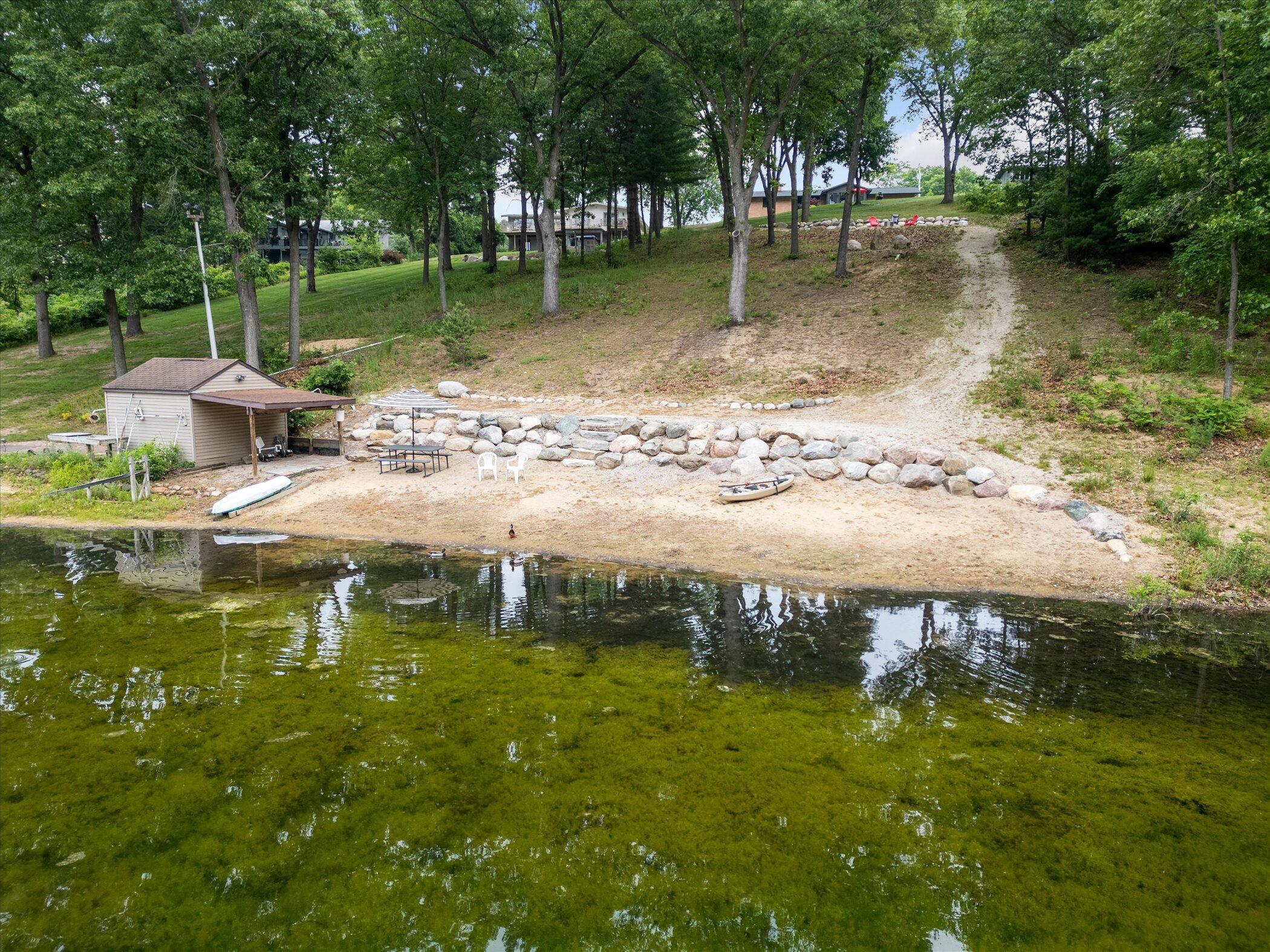 3801 Keeweenaw Drive NE Grand Rapids MI 49525