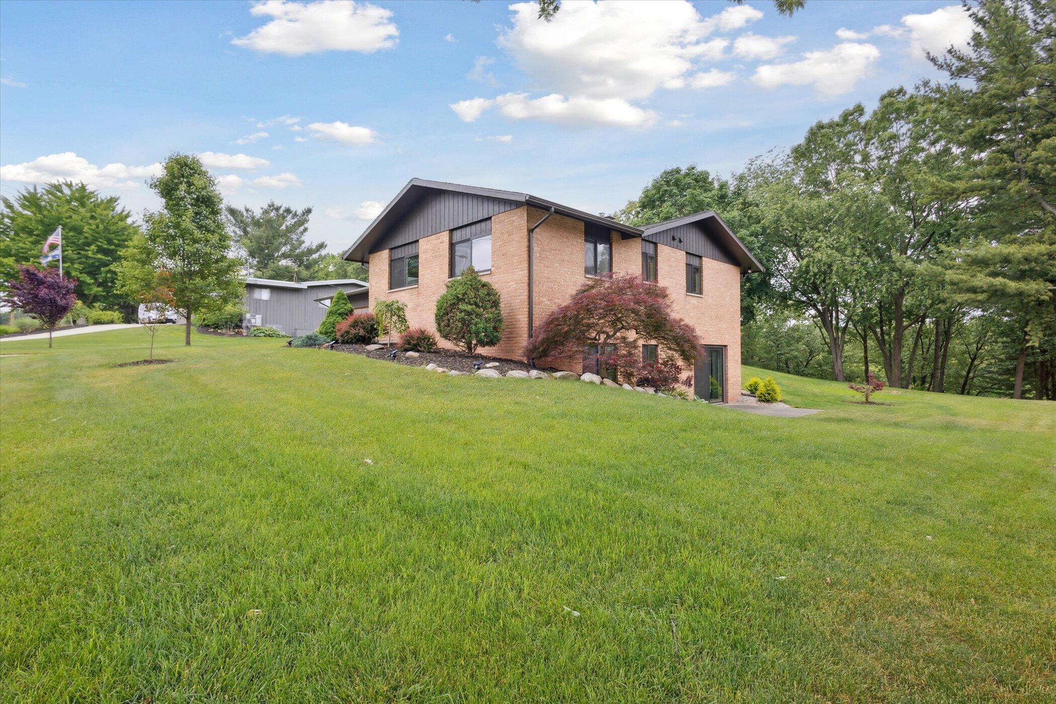 3801 Keeweenaw Drive NE Grand Rapids MI 49525