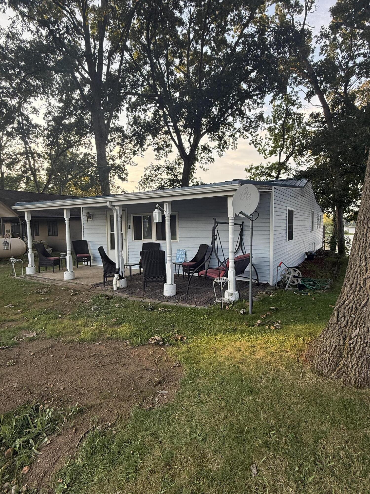48164 70th Avenue Decatur MI 49045