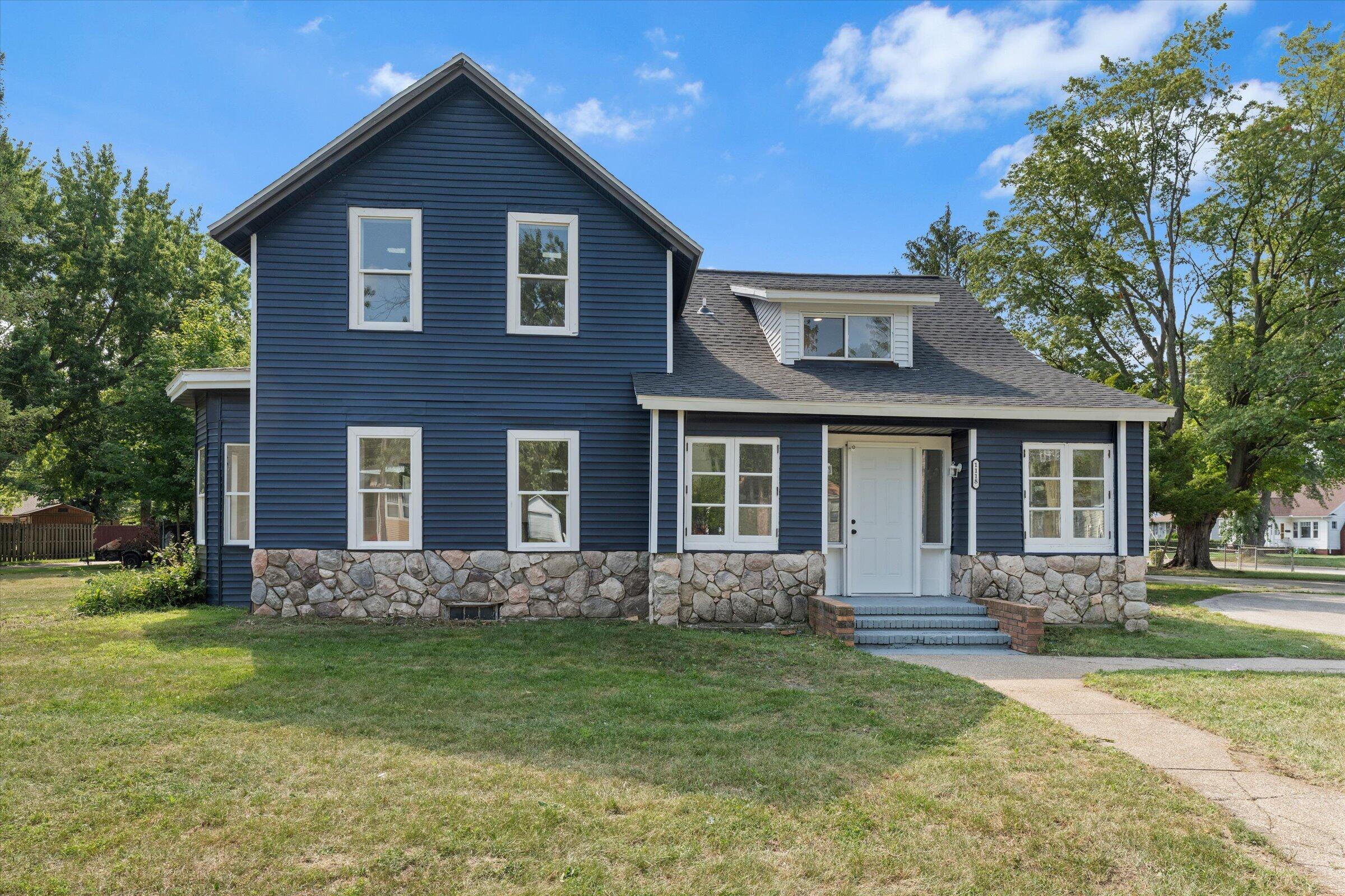 1118 Colfax Avenue Benton Harbor MI 49022
