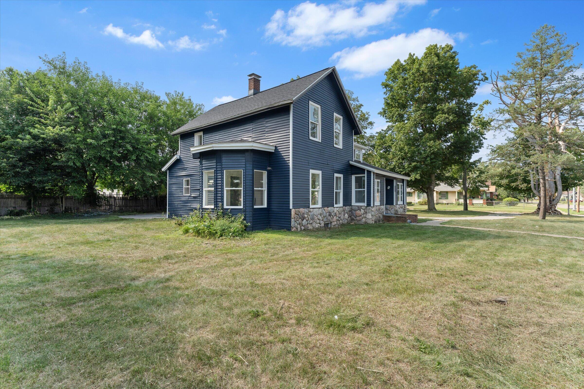 1118 Colfax Avenue Benton Harbor MI 49022