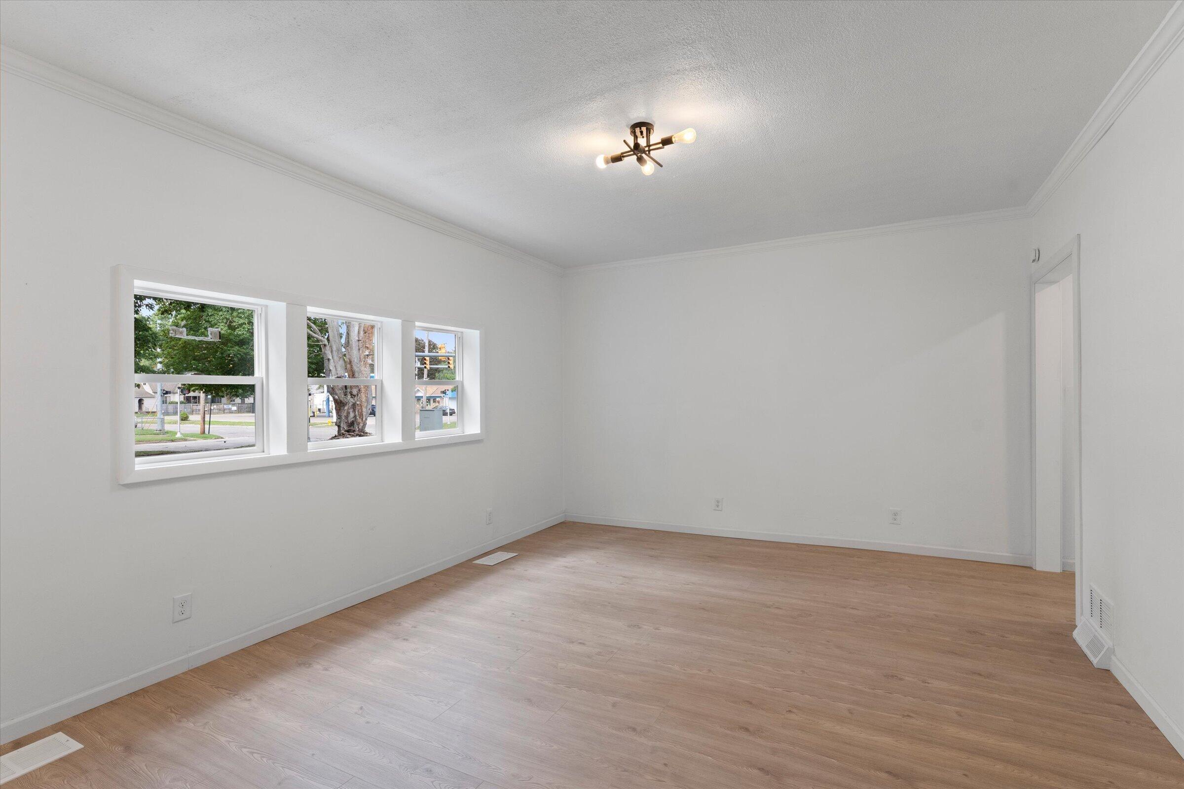 1118 Colfax Avenue Benton Harbor MI 49022