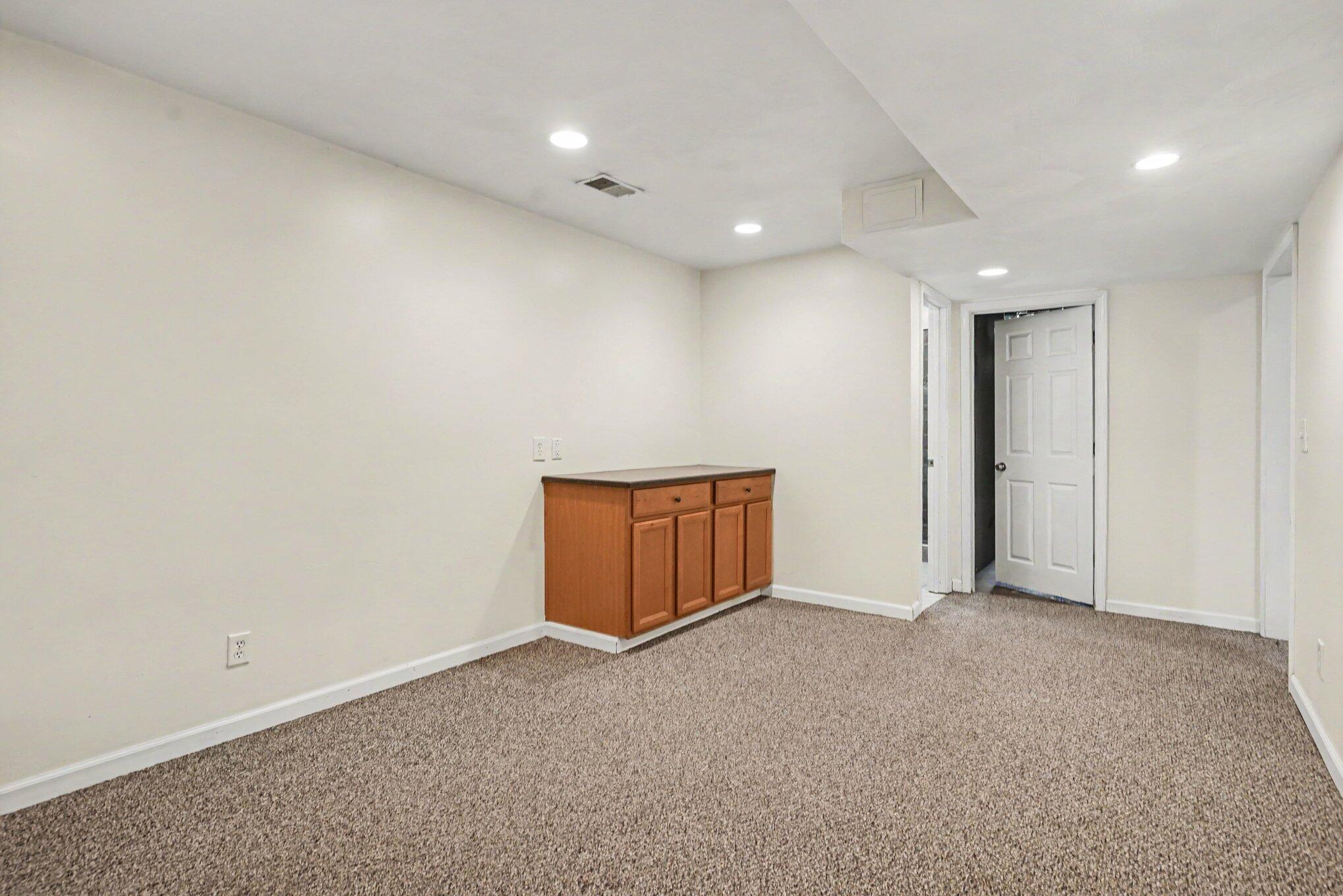 2499 Greenwood Street Muskegon MI 49441