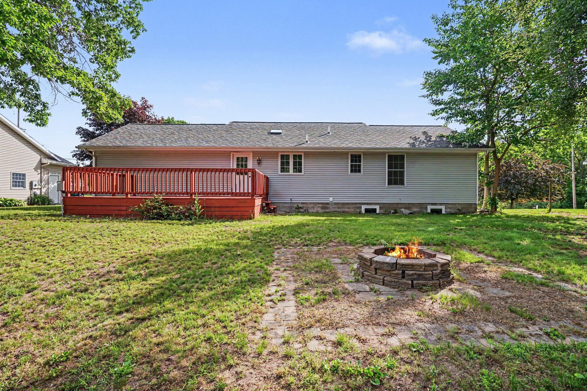 2499 Greenwood Street Muskegon MI 49441