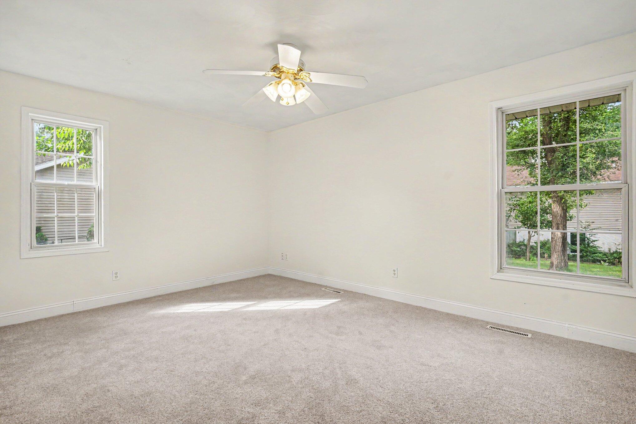 2499 Greenwood Street Muskegon MI 49441