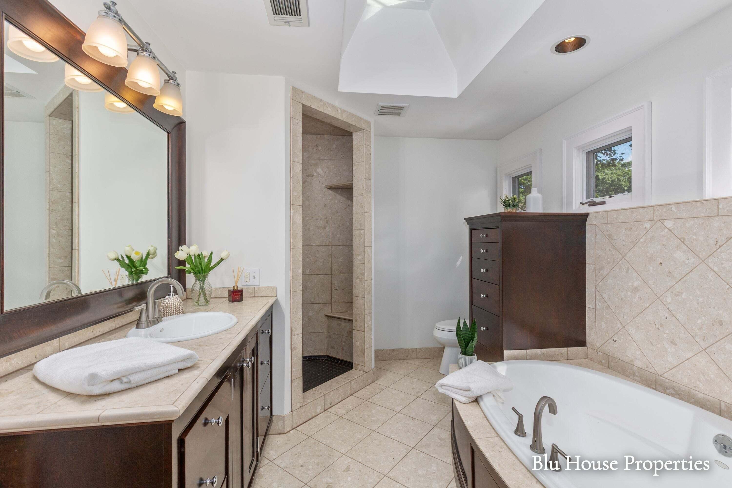 1024 Cadillac Drive SE Grand Rapids MI 49506