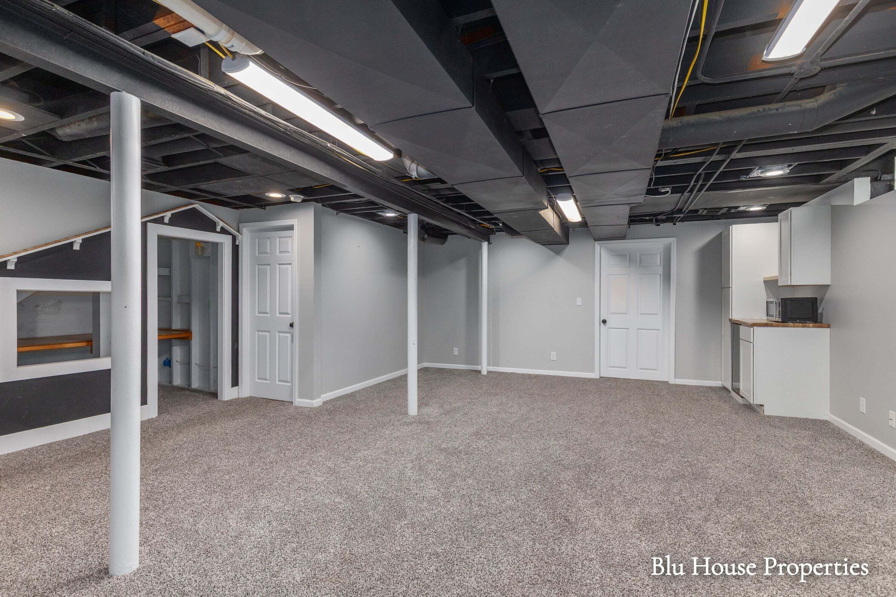 1024 Cadillac Drive SE Grand Rapids MI 49506