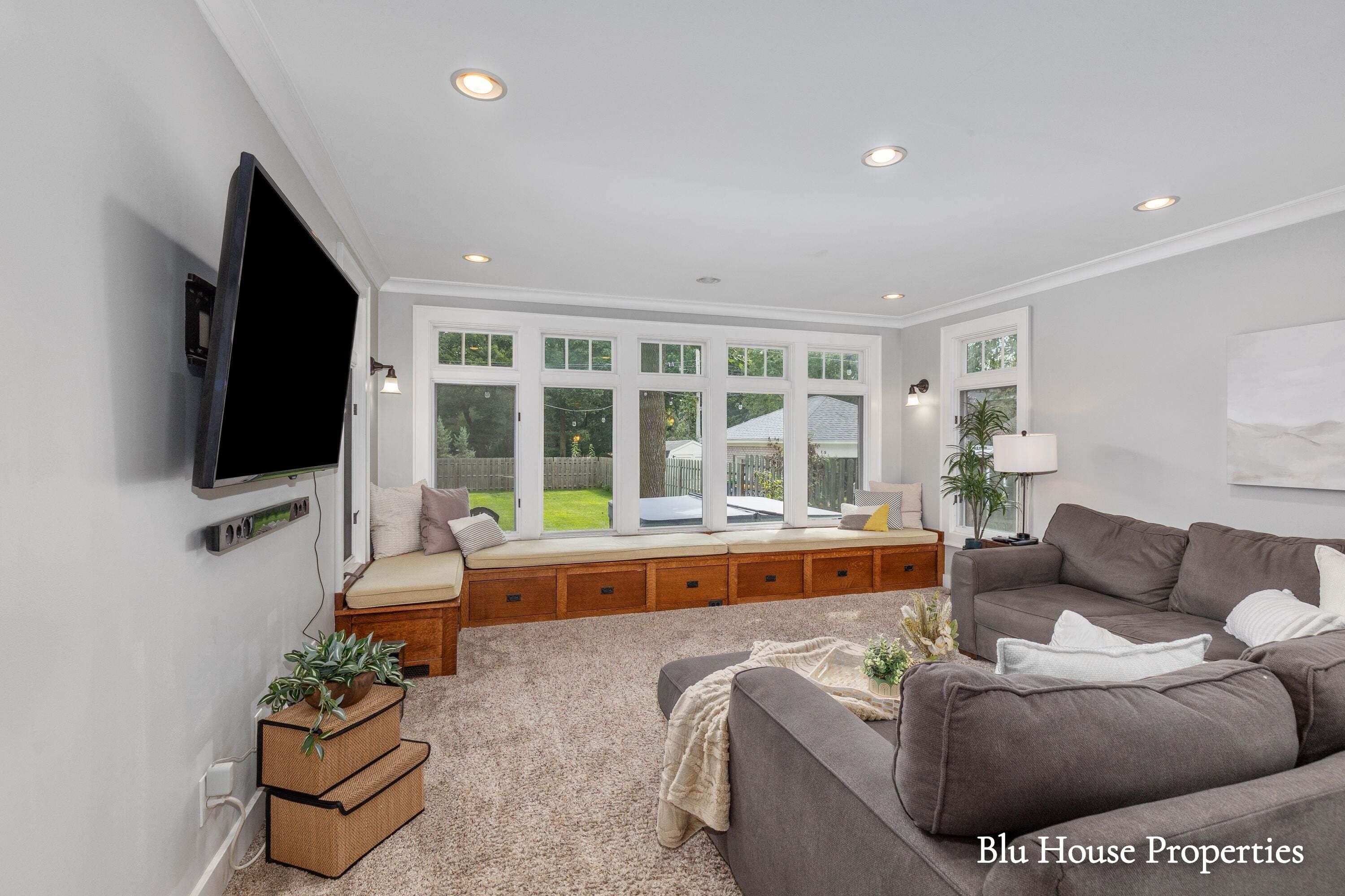1024 Cadillac Drive SE Grand Rapids MI 49506