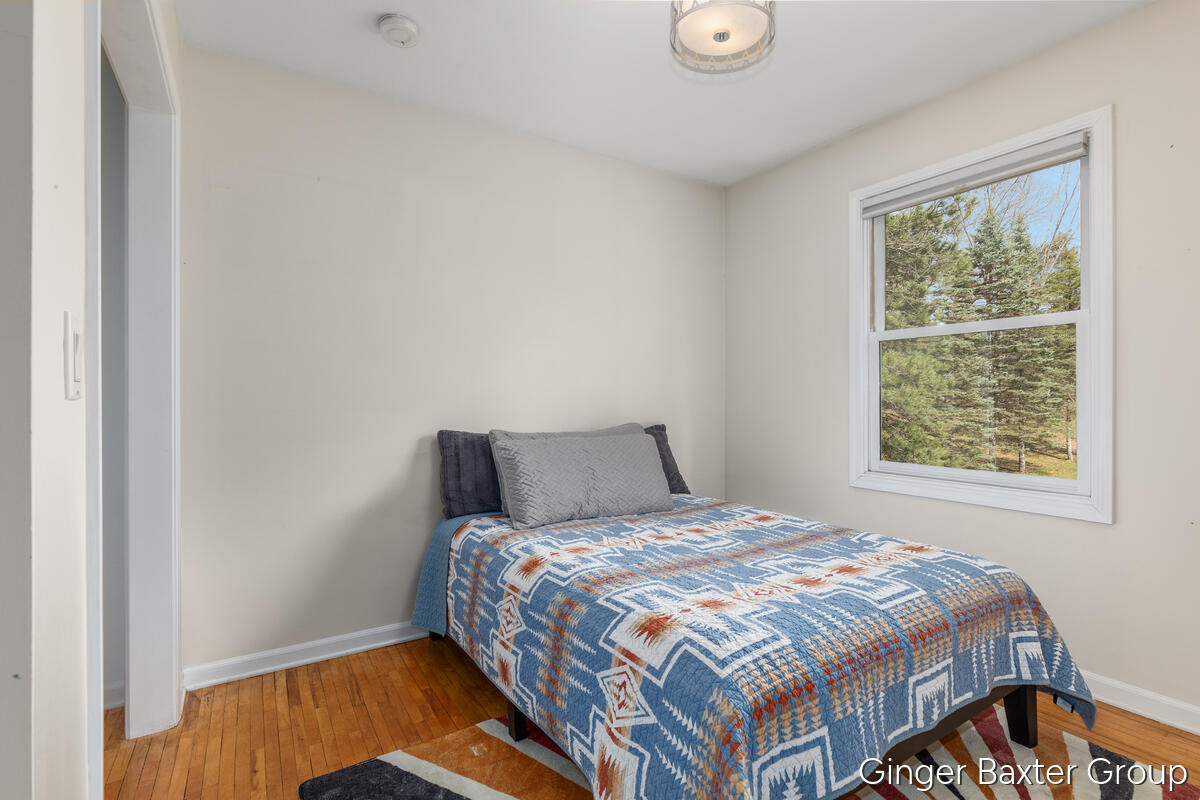 4372 Hunsberger Avenue NE Grand Rapids MI 49525
