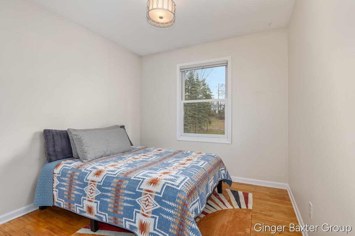 4372 Hunsberger Avenue NE Grand Rapids MI 49525