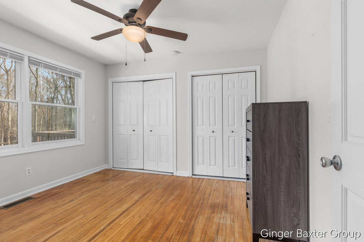 4372 Hunsberger Avenue NE Grand Rapids MI 49525