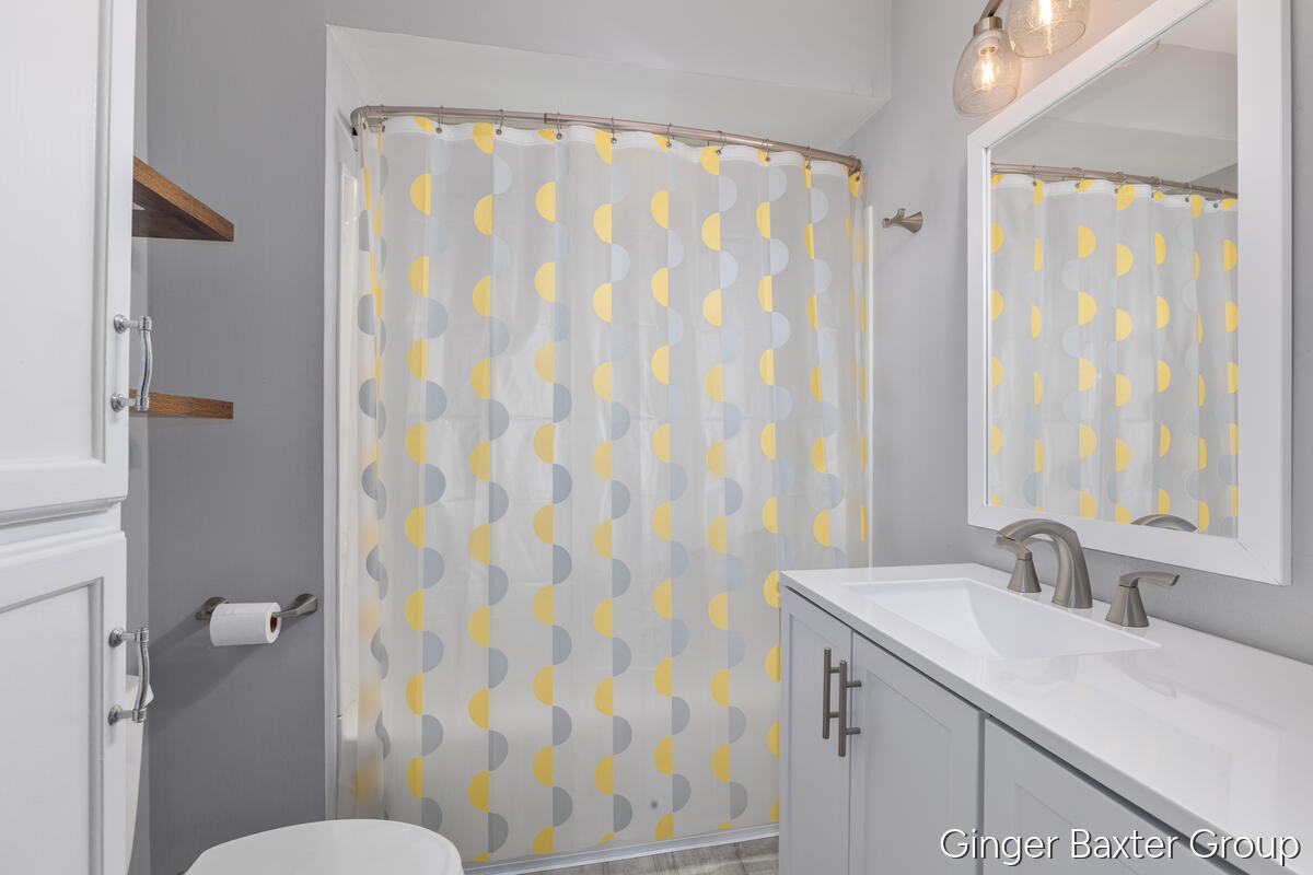 4372 Hunsberger Avenue NE Grand Rapids MI 49525