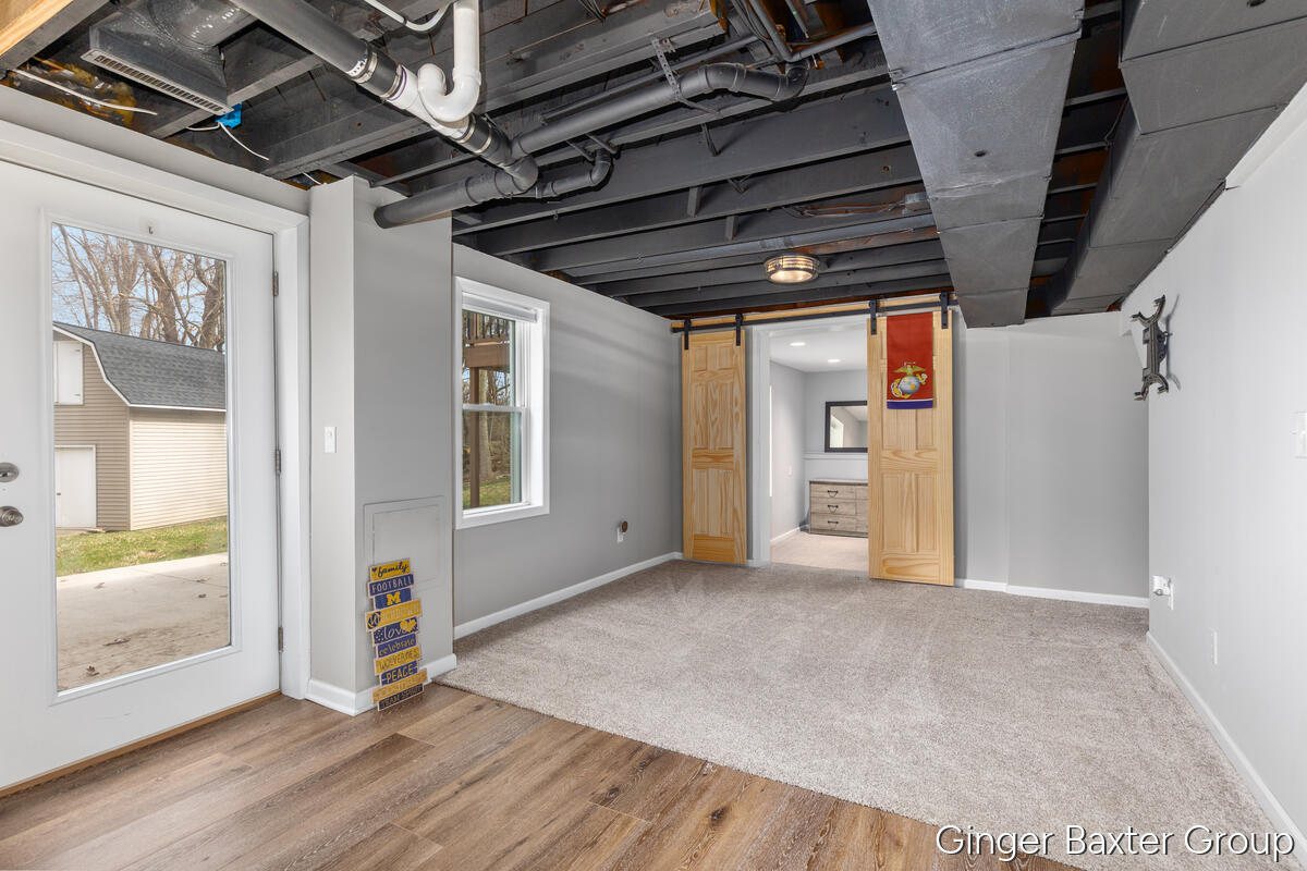 4372 Hunsberger Avenue NE Grand Rapids MI 49525