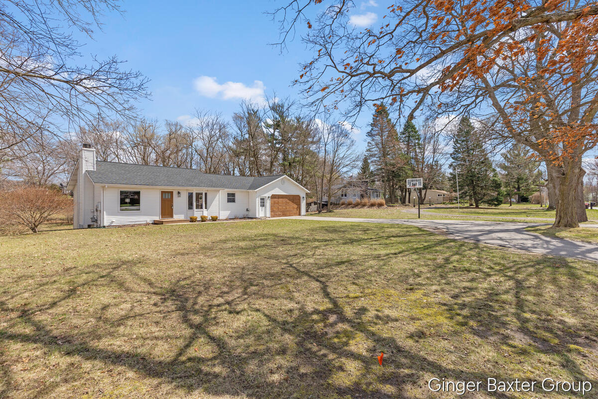 4372 Hunsberger Avenue NE Grand Rapids MI 49525