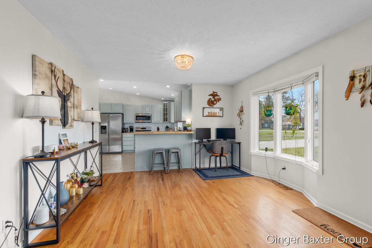 4372 Hunsberger Avenue NE Grand Rapids MI 49525
