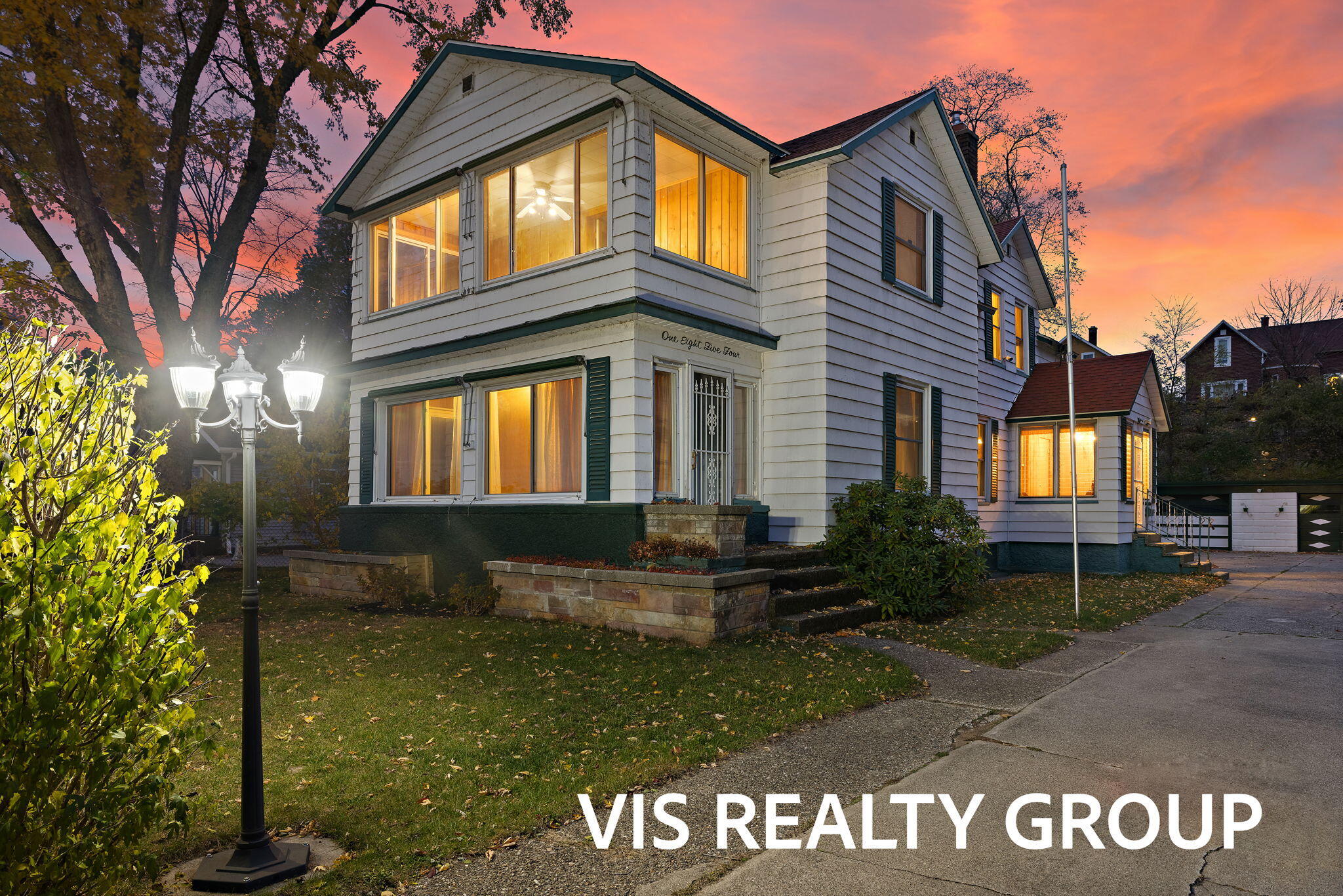 1854 Lake Avenue Muskegon MI 49445