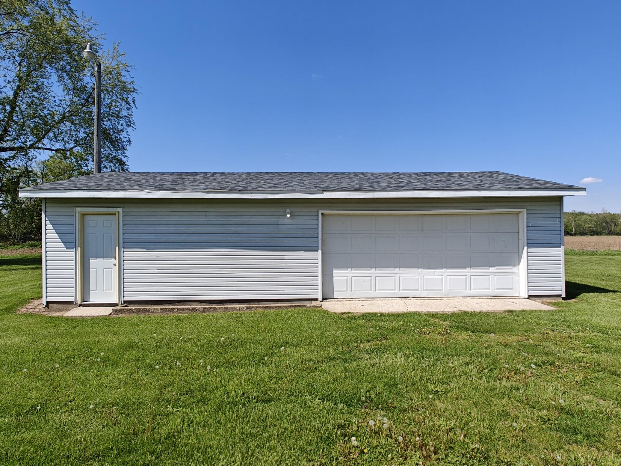 31532 M 62 W Dowagiac MI 49047