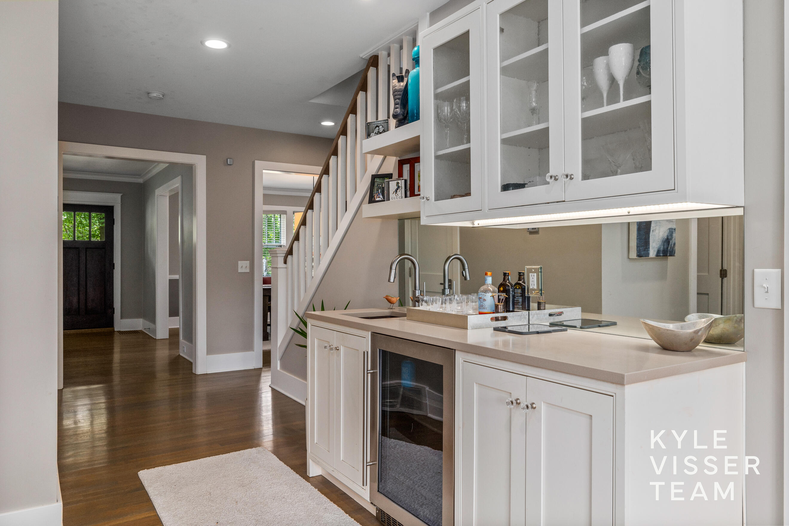 964 Pinecrest Avenue SE East Grand Rapids MI 49506