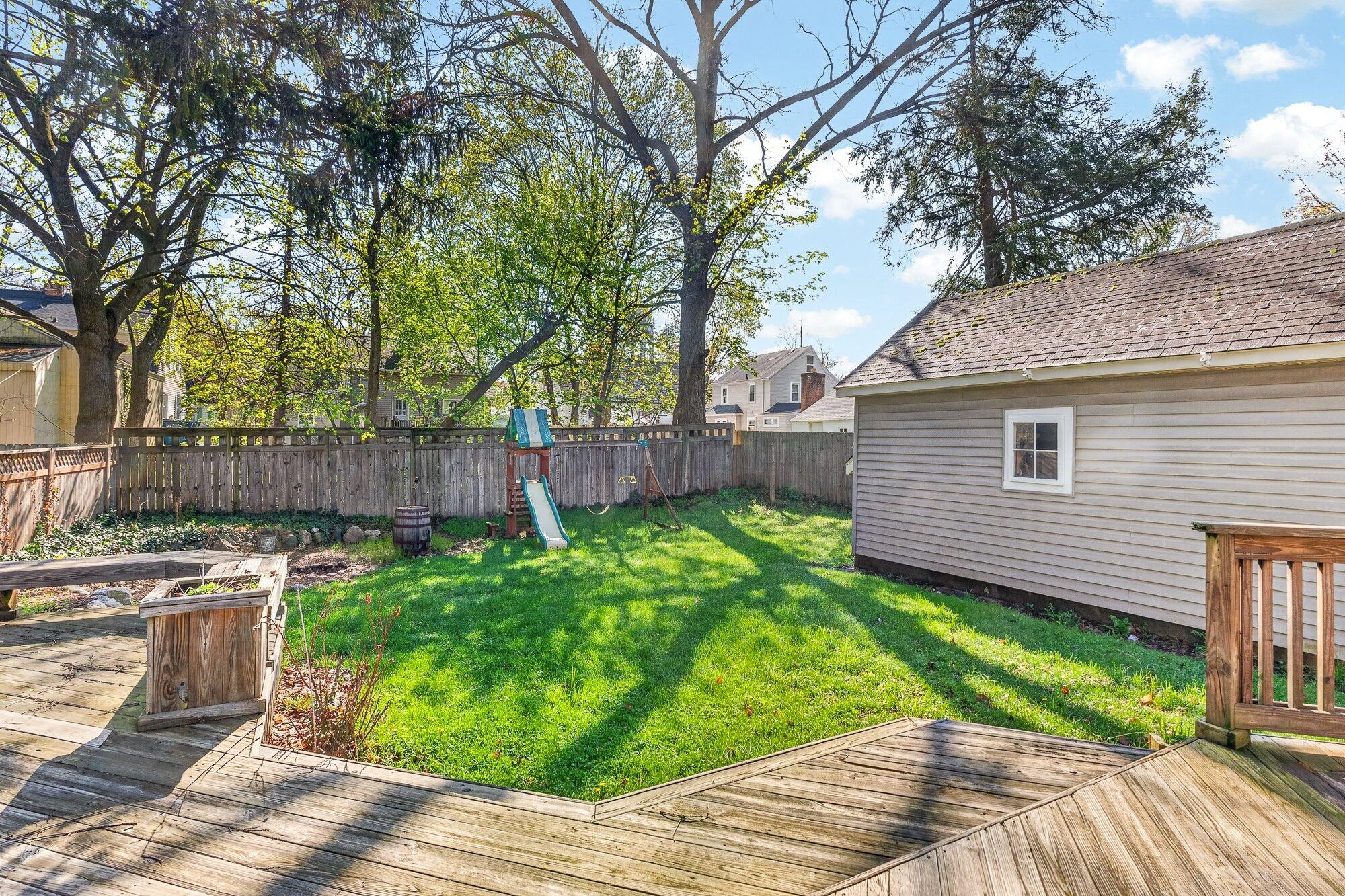 616 Pinehurst Boulevard Kalamazoo MI 49006