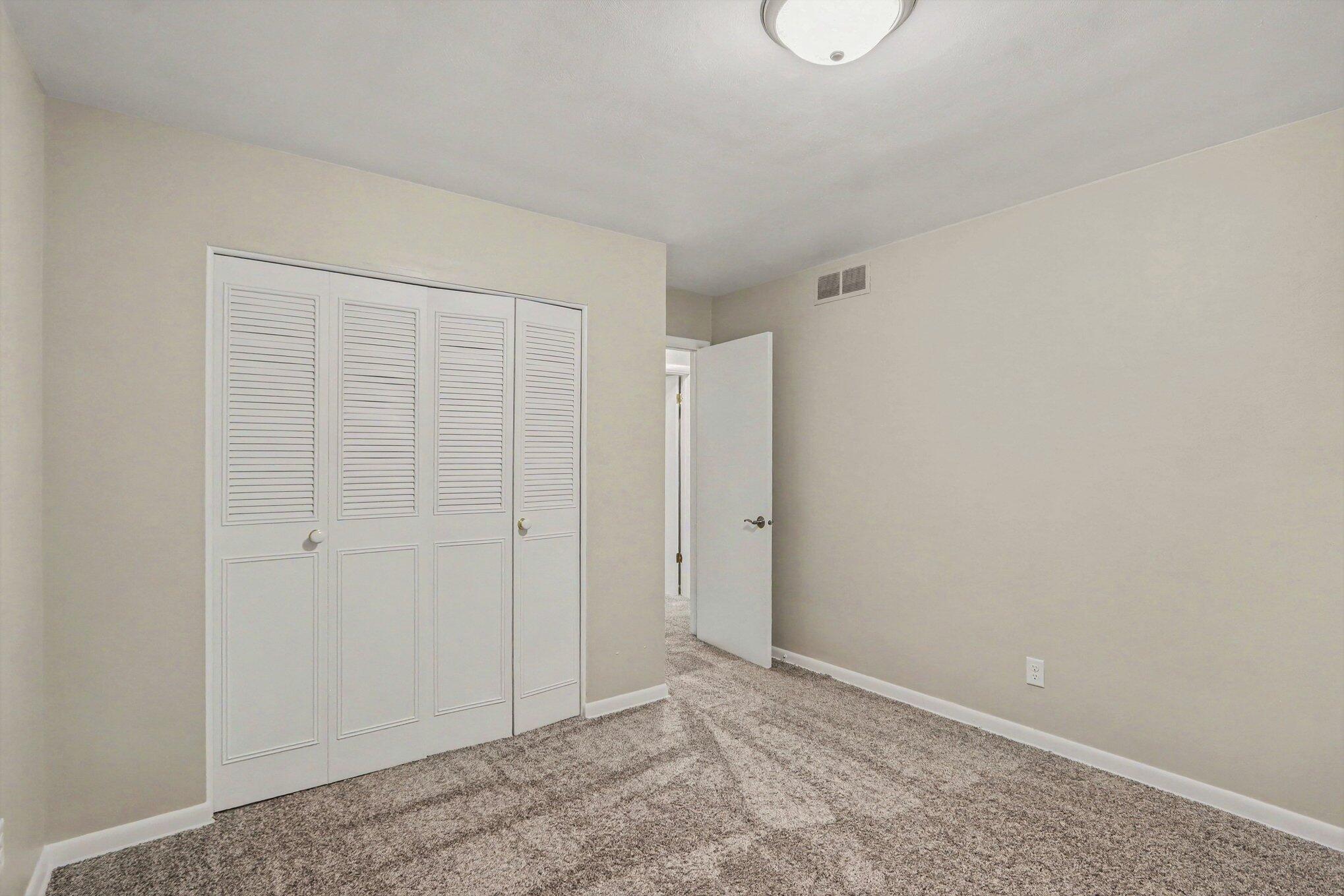 6083 Woodlea Drive Kalamazoo MI 49048