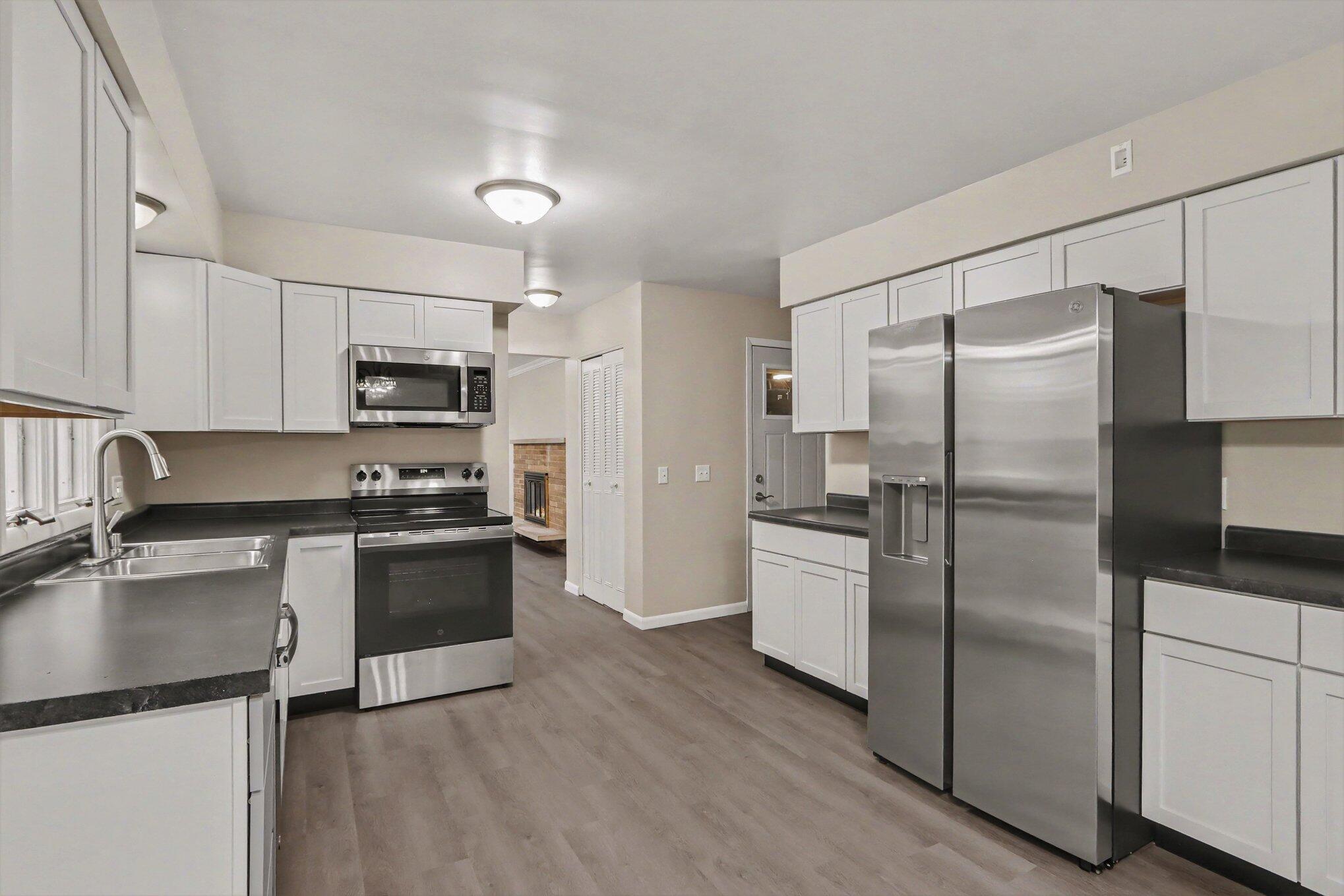 6083 Woodlea Drive Kalamazoo MI 49048