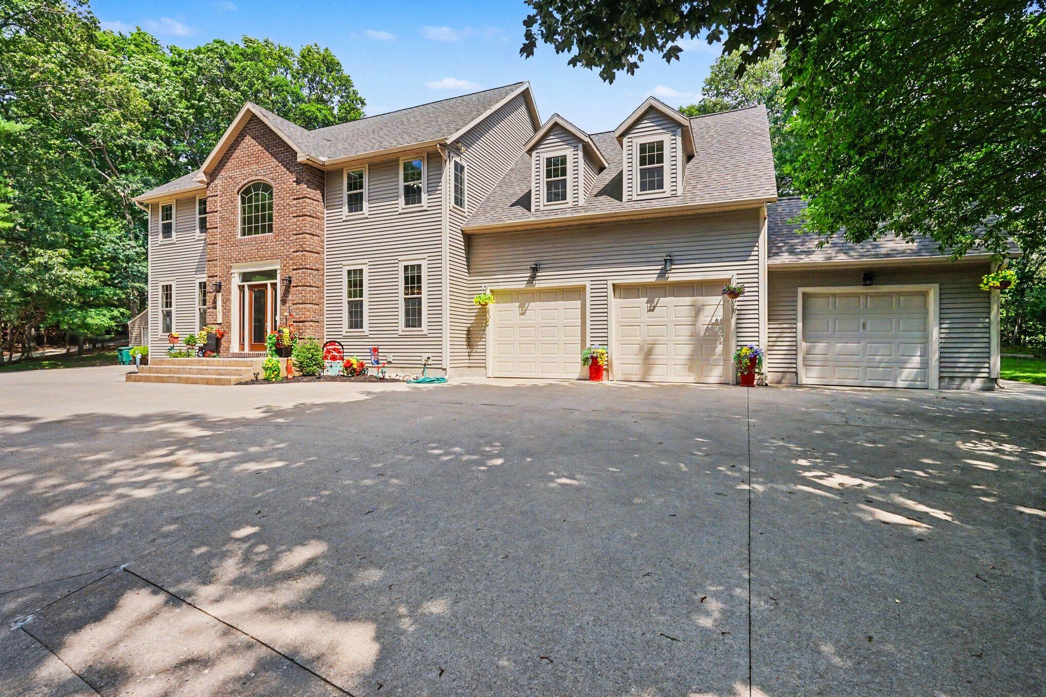 2081 Forest View Drive Norton Shores MI 49441