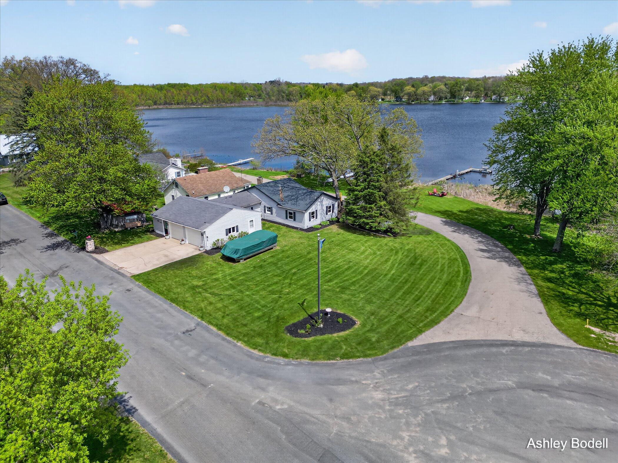 3880 Bell Lake Drive NE Ada MI 49301
