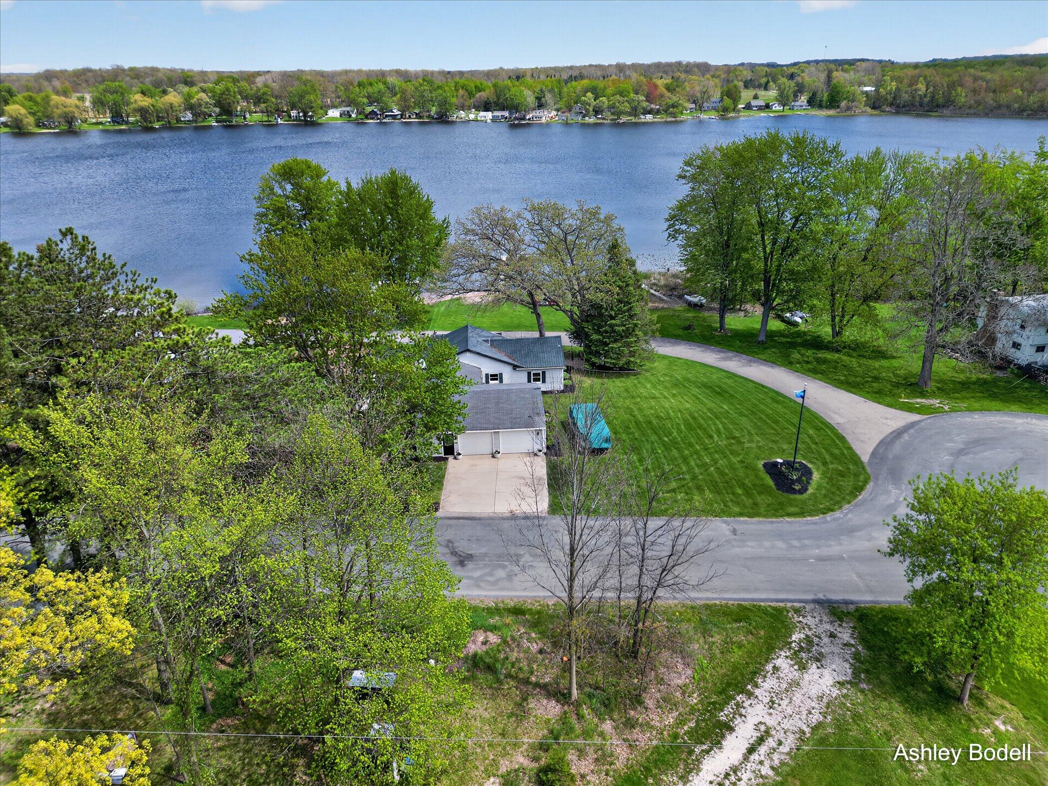 3880 Bell Lake Drive NE Ada MI 49301