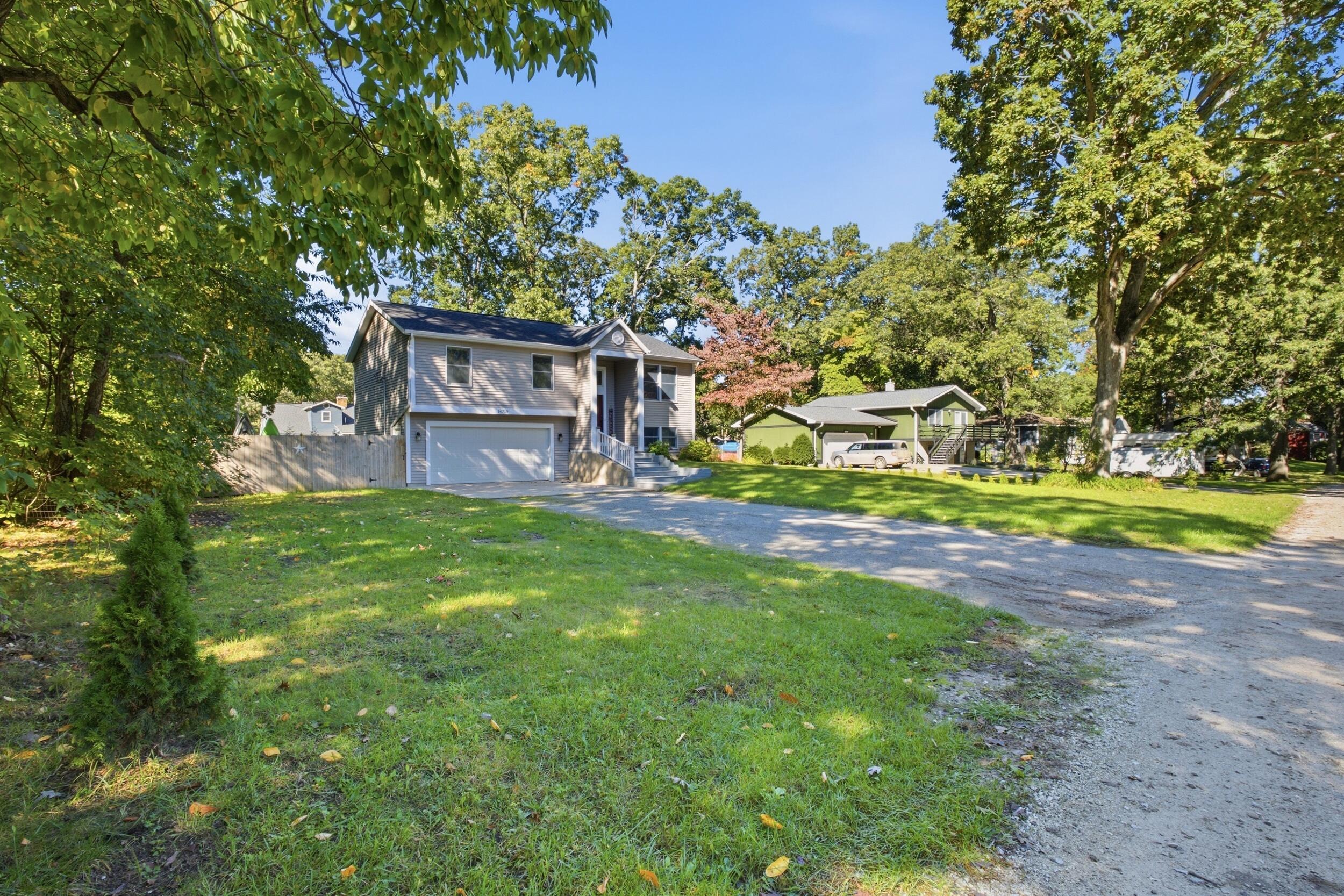 14719 Park Grand Haven MI 49417