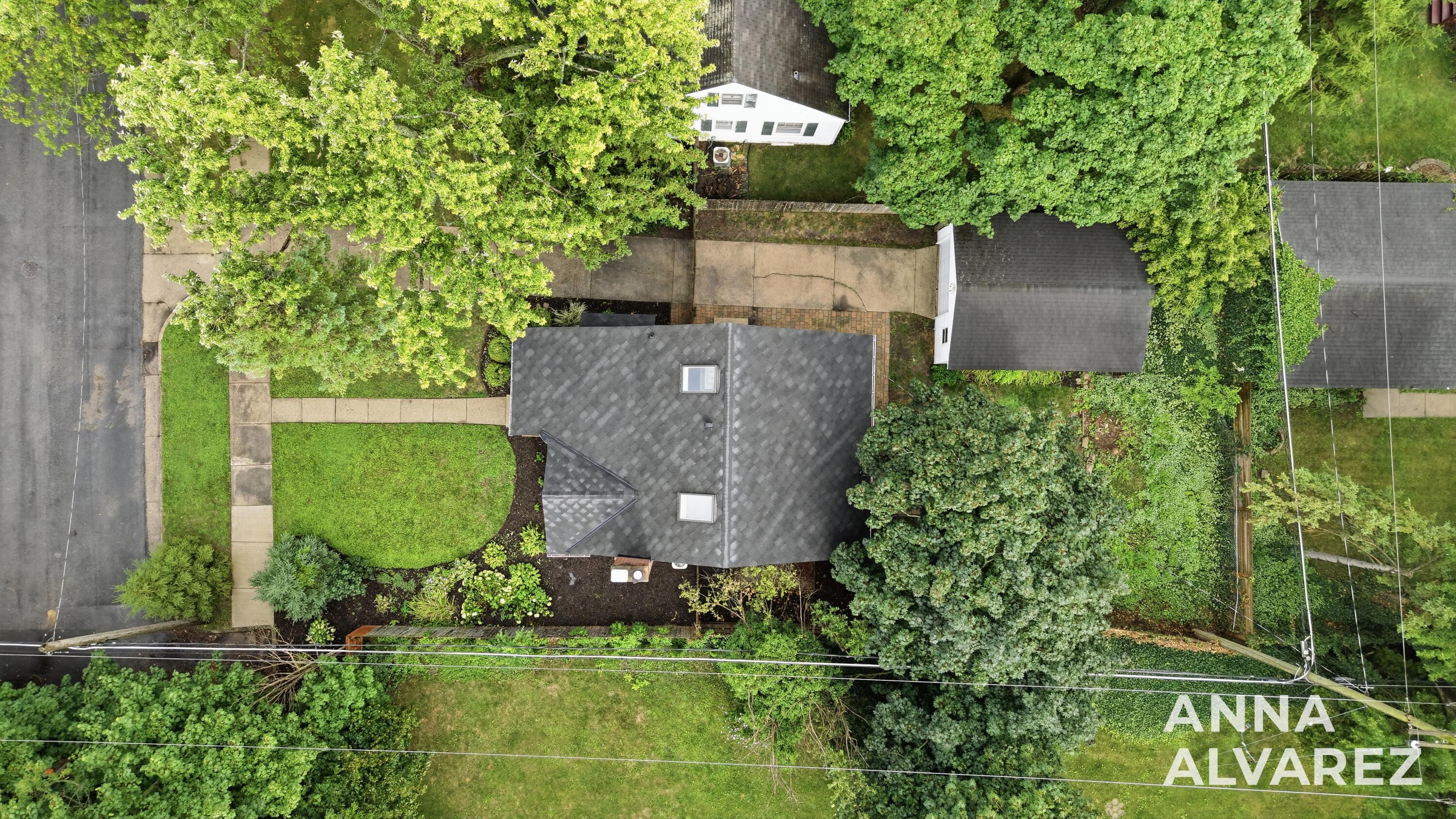 2200 Estelle Drive SE East Grand Rapids MI 49506