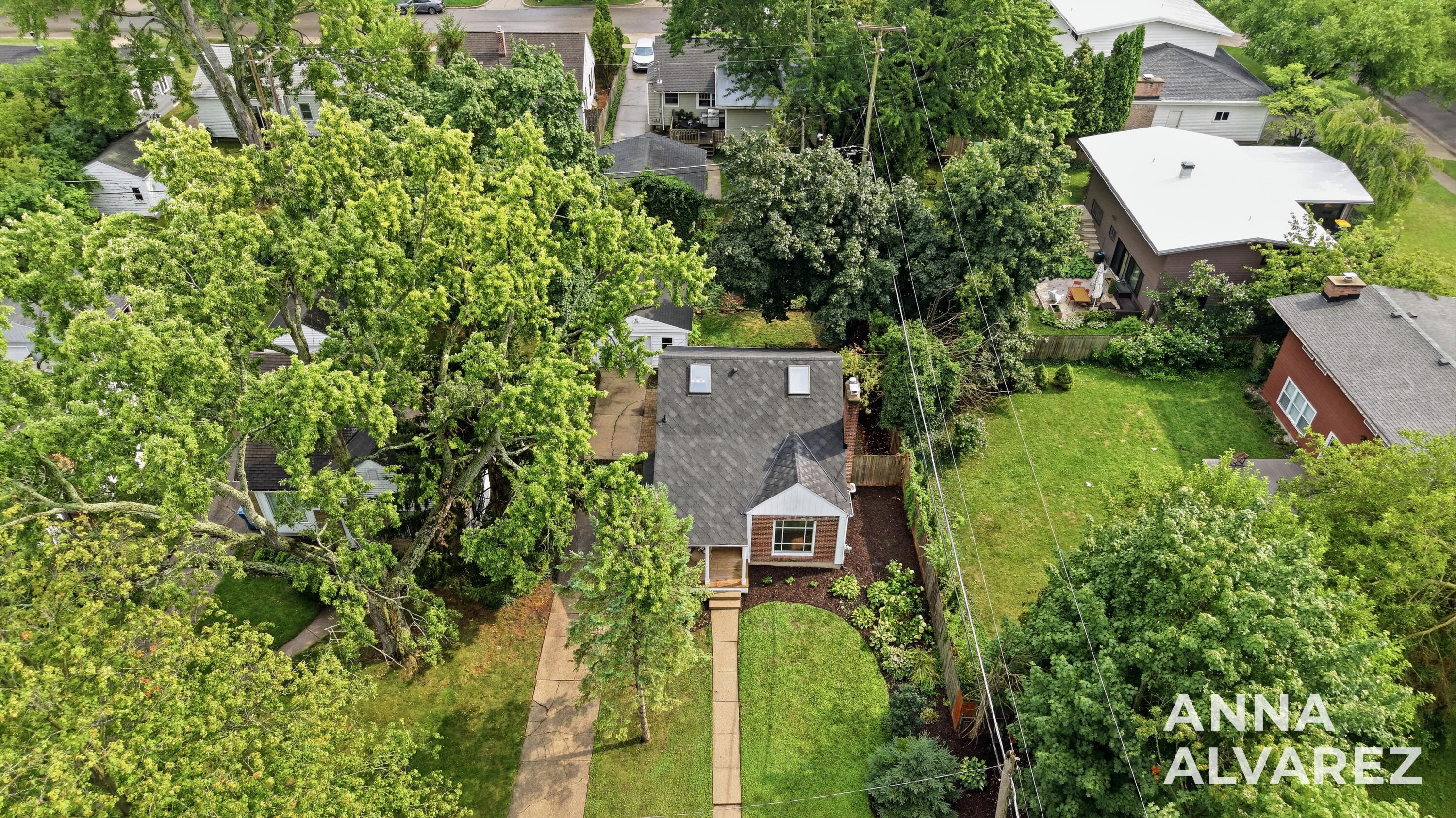 2200 Estelle Drive SE East Grand Rapids MI 49506