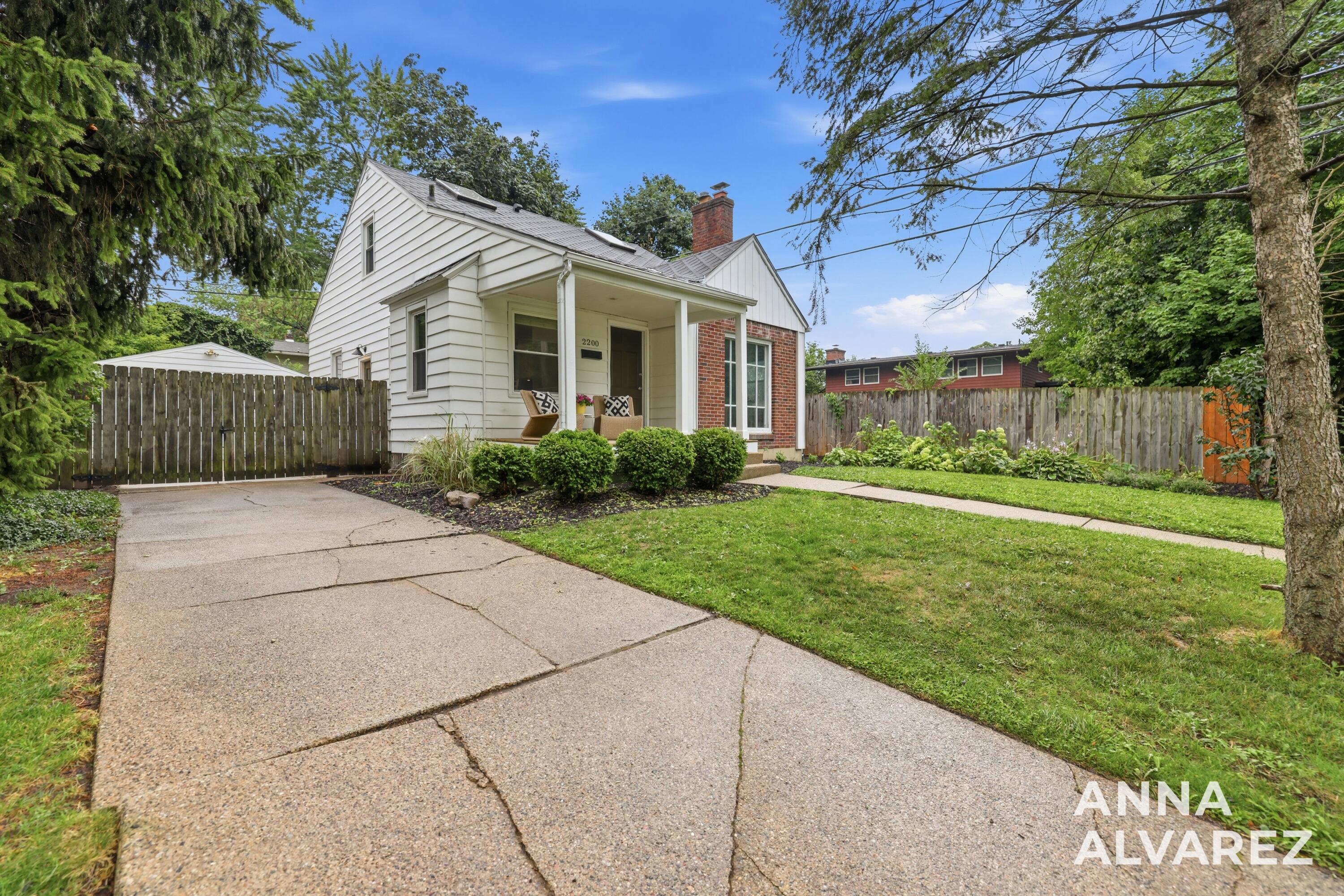 2200 Estelle Drive SE East Grand Rapids MI 49506