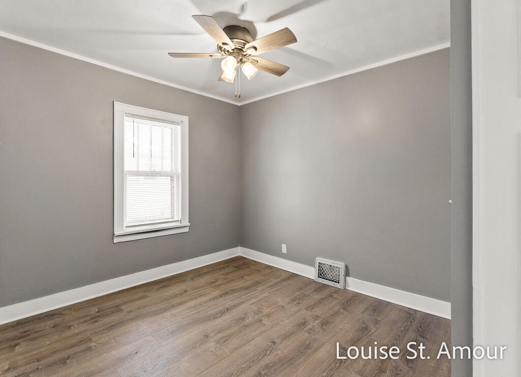 436 Catawba Avenue Muskegon MI 49442