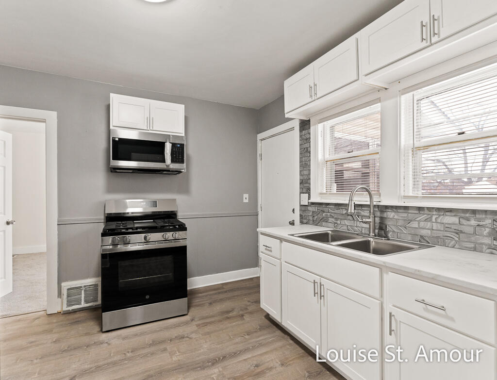 436 Catawba Avenue Muskegon MI 49442