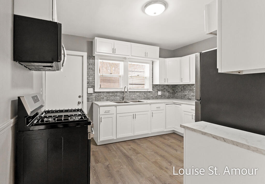 436 Catawba Avenue Muskegon MI 49442