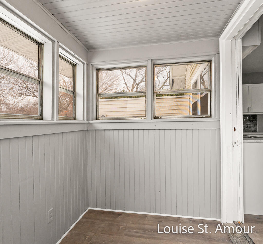 436 Catawba Avenue Muskegon MI 49442