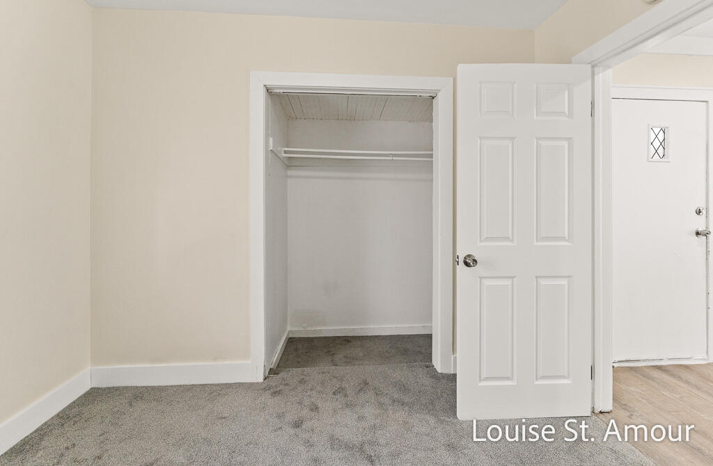 436 Catawba Avenue Muskegon MI 49442