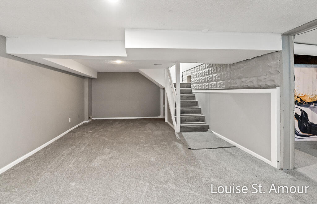 436 Catawba Avenue Muskegon MI 49442