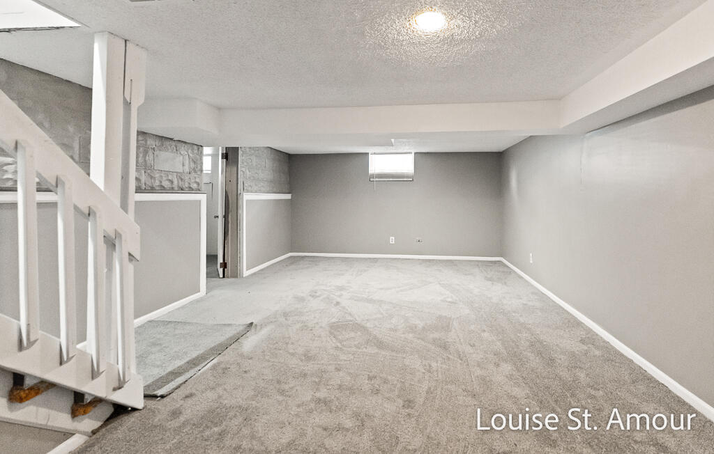 436 Catawba Avenue Muskegon MI 49442