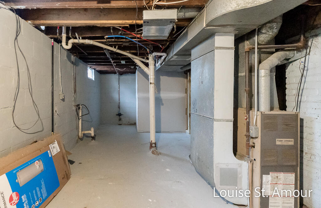 436 Catawba Avenue Muskegon MI 49442