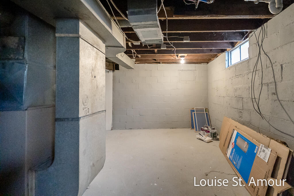 436 Catawba Avenue Muskegon MI 49442